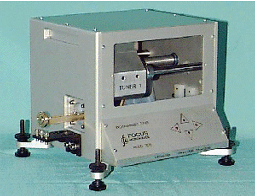 Focus 11075 W波段可編程調諧器75-110GHz